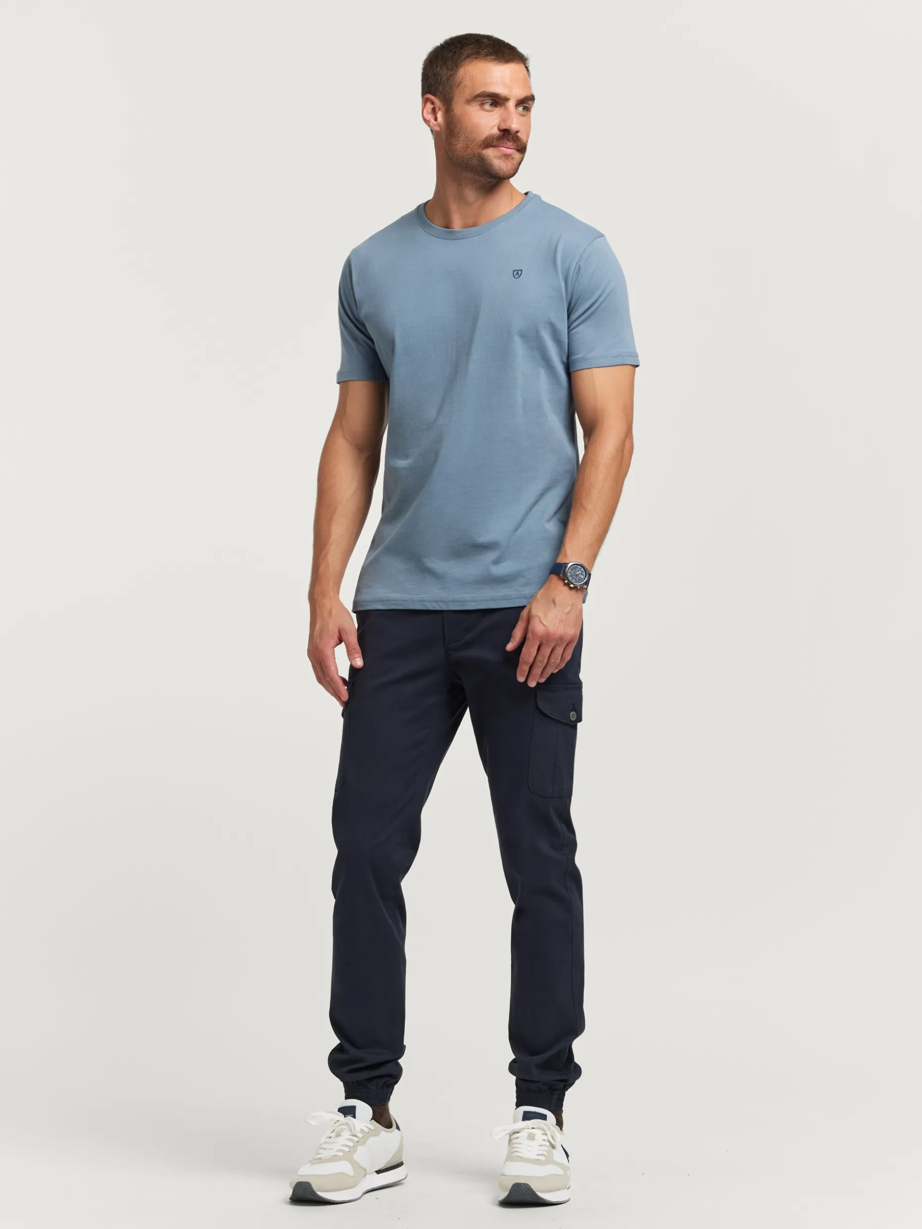 CAMISETA BASICA CELESTE