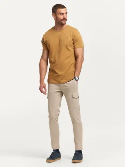 CAMISETA BASICA MOSTAZA