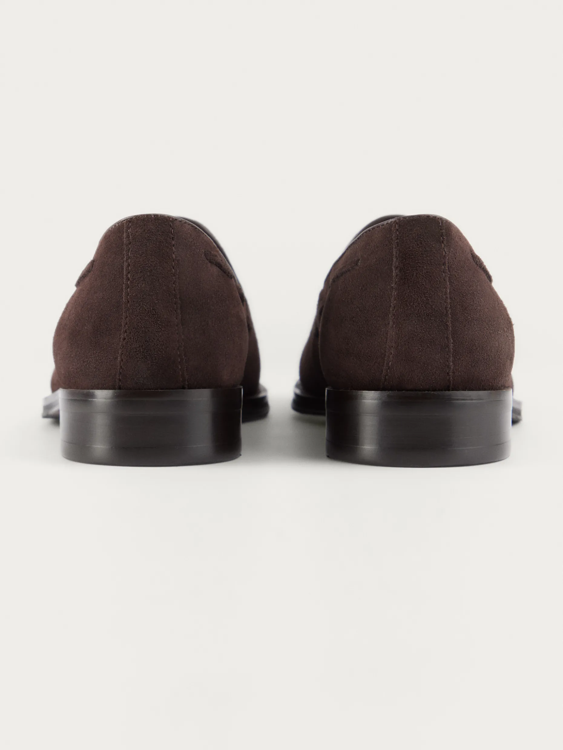 MOCASIN SERRAJE BORLAS MARRÓN