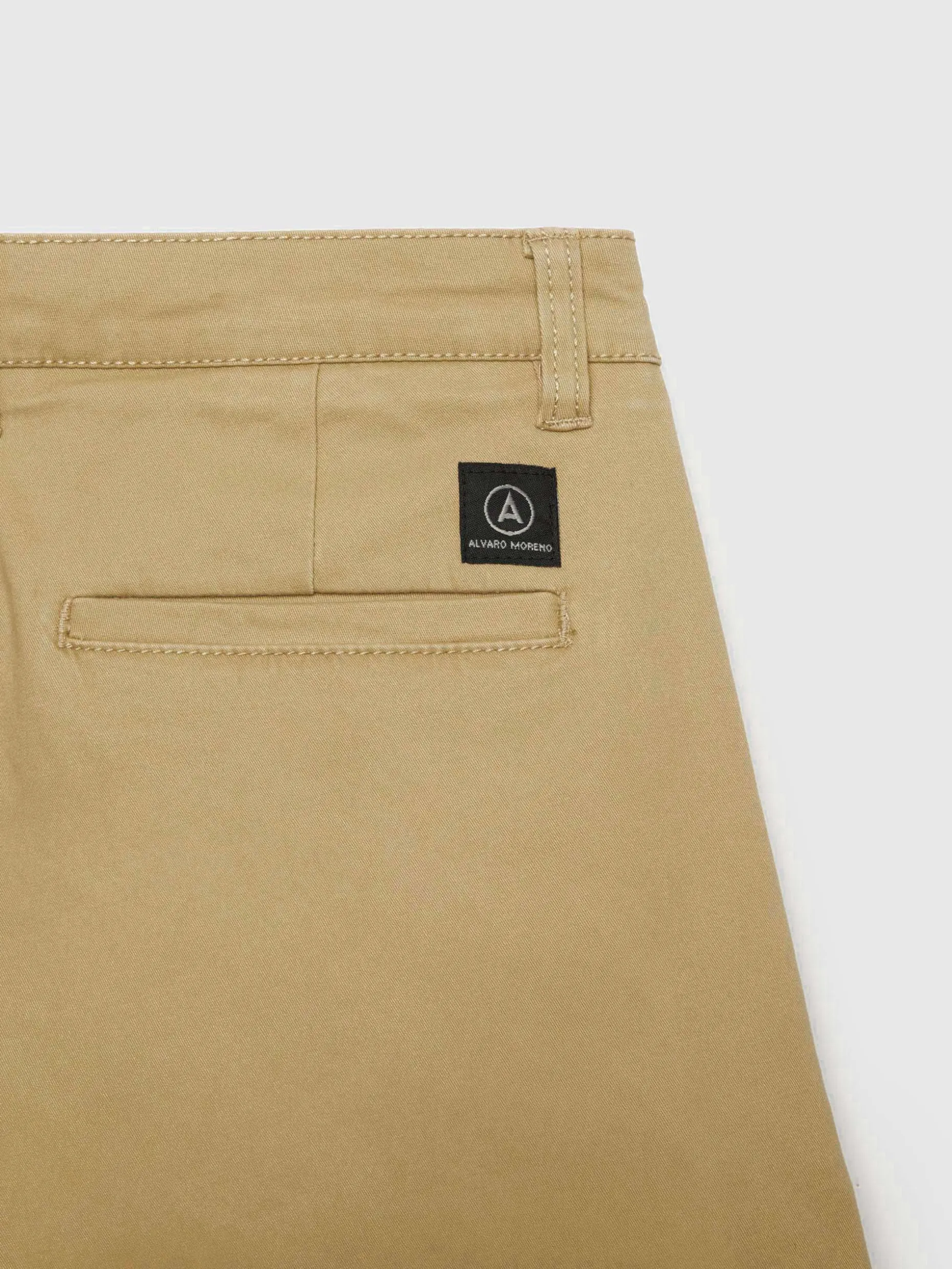 PANTALON CHINO SLIM FIT CAMEL